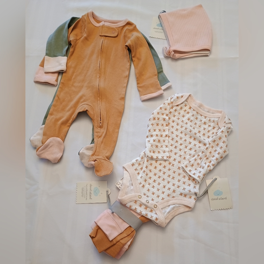 Cloud Island & Carter's 11-pc Bundle Newborn Girl Sleep/Play Wear.